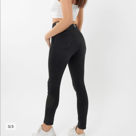 Size 26 high rise, washed black jeggings from Garage - Picture 3 of 3
